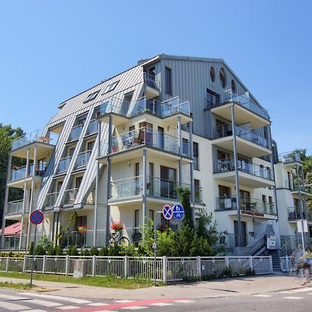 Апартаменты Apartament Bursztyn 2 Свиноуйсьце Экстерьер фото