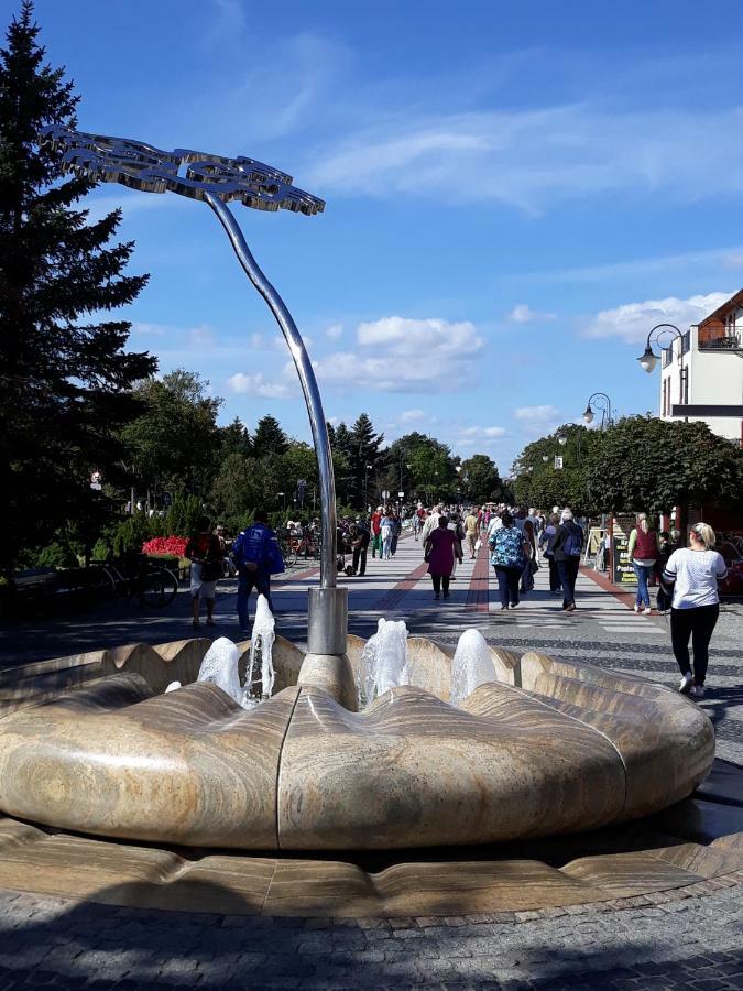 Апартаменты Apartament Bursztyn 2 Свиноуйсьце Экстерьер фото